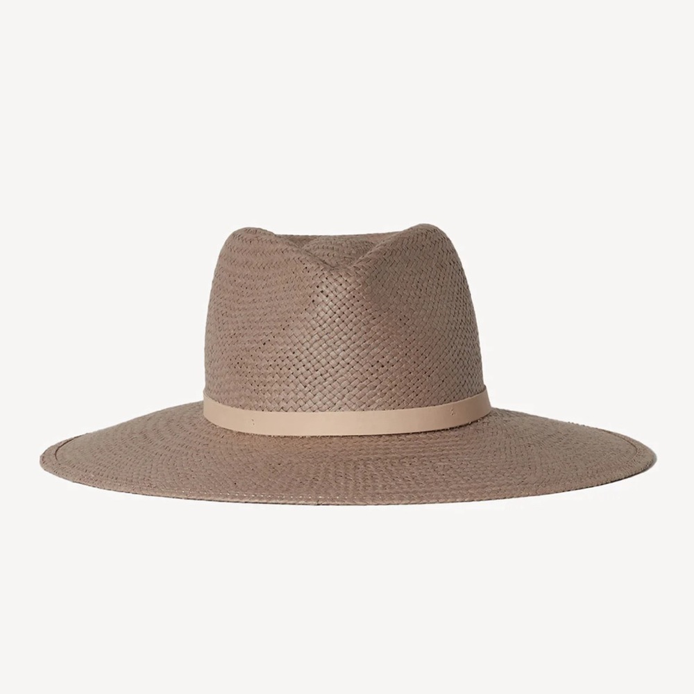 NWT Janessa Leone Valentine Hat